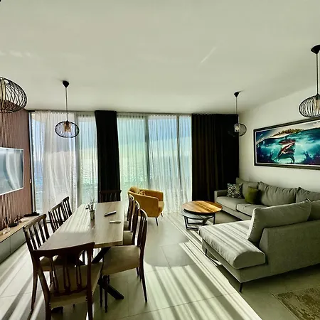 Sea View Apartment, Olea